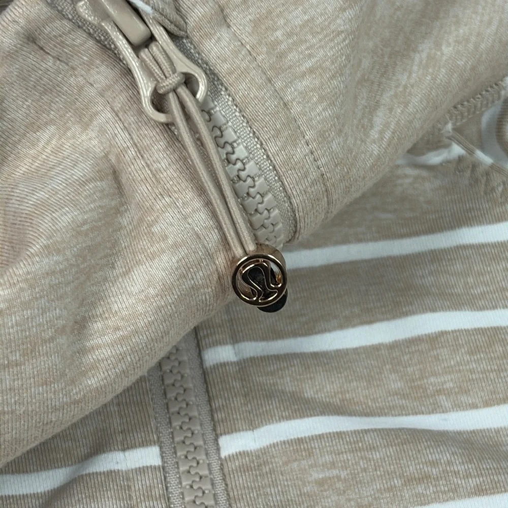Lululemon Nice Asana Jacket -Deauville Stripe Heathered Cashew/White Size 10